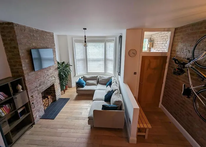 Urban Zen Den